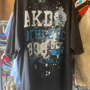 Akademiks t shirt